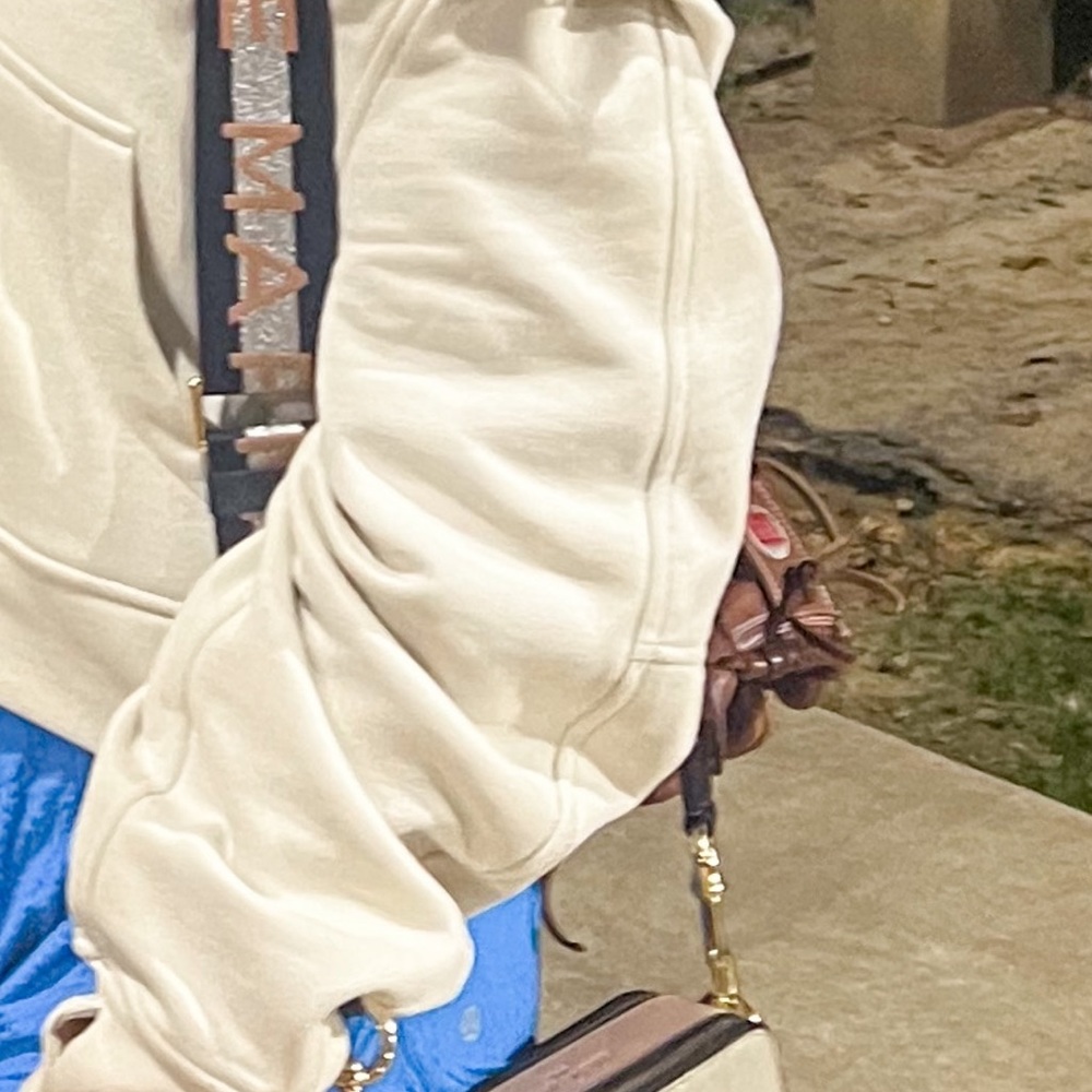 Marc Jacobs Cream and Gold Crossbody Bag - Picture 2 of 3
